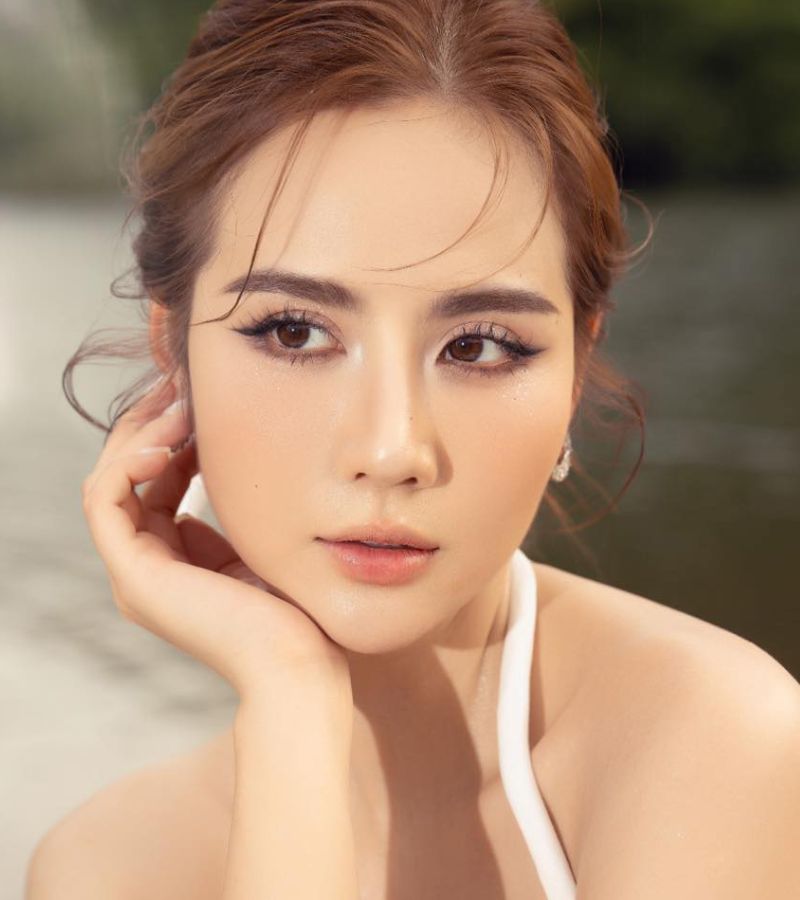 Huyền Lizzie